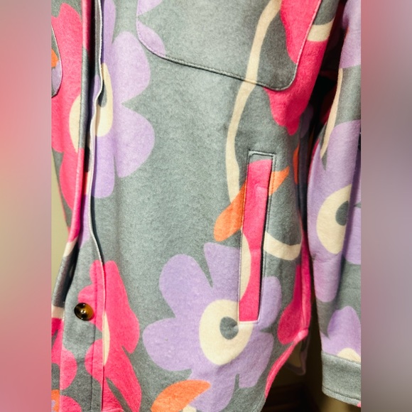 Shacket, Flannel Retro Grey Pink Floral 3X-Small Available! - Picture 6 of 8